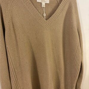 Lilly Pulitzer Sparkling gold  NWT V-Neck Sweater